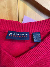 Load image into Gallery viewer, Size Medium Pivot Sportswear Men's Sweater &amp; Sweatshirt
