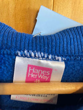 Load image into Gallery viewer, Size XL Hanes Blue Women&#39;s Sweater &amp; Sweatshirt
