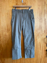 Load image into Gallery viewer, Size 32x30 Eddie Bauer Men&#39;s Pants

