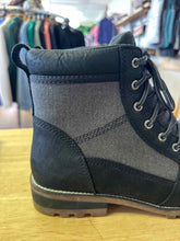 Load image into Gallery viewer, Women&#39;s Shoe Size 9.5 Kodiak Black Boots
