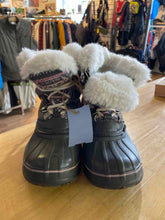 Load image into Gallery viewer, Child Size 13 London Fog Girl's Boy's Shoe &amp; Boot
