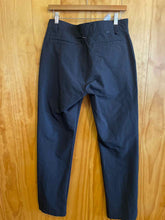 Load image into Gallery viewer, Size 32 Oakley Men's Pants

