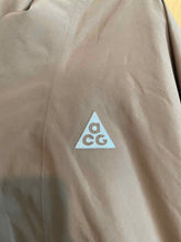 Load image into Gallery viewer, Size Large Nike Men&#39;s Jacket
