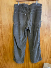 Load image into Gallery viewer, Size 34 Levi's Men's Pants
