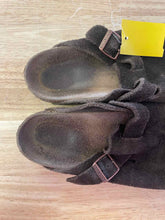 Load image into Gallery viewer, Unisex Shoe Size unknown Birkenstock Brown Sandals
