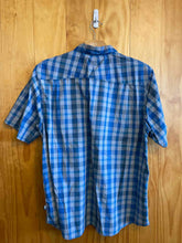 Load image into Gallery viewer, Size XL The North Face Men's Short Sleeve Shirt

