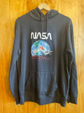 Load image into Gallery viewer, Size M 10 Tree Men's Sweater &amp; Sweatshirt
