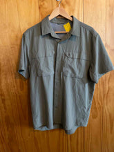 Load image into Gallery viewer, Royal Robbins Men's Short Sleeve Shirt
