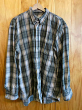 Load image into Gallery viewer, Size L Cabela's Men's Flannel
