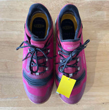 Load image into Gallery viewer, Shoe Size 11 Keen Fuschia Hiking Shoes
