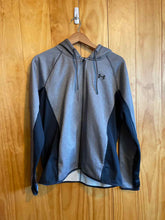 Load image into Gallery viewer, Size L Under Armour Men&#39;s Long Sleeve Shirt
