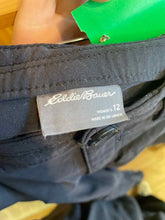 Load image into Gallery viewer, Size 12 Eddie Bauer Black Women's Capris
