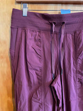 Load image into Gallery viewer, Size 8 Lululemon Maroon Women&#39;s Sweatpants

