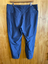 Load image into Gallery viewer, Size XL Columbia Purple Women's Pants
