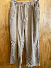 Load image into Gallery viewer, Size 14 Field Gear Tan Women's Pants
