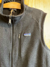 Load image into Gallery viewer, Size Large Patagonia Men's Vest
