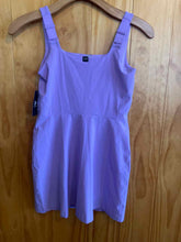 Load image into Gallery viewer, Size XS Under Armour Lavender Dress
