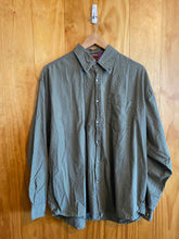 Load image into Gallery viewer, Size XL Wrangler Men's Flannel
