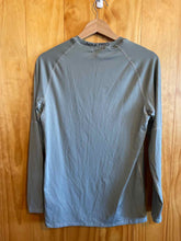 Load image into Gallery viewer, Size M Nike Men's Long Sleeve Shirt

