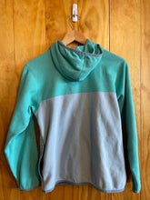 Load image into Gallery viewer, Youth Patagonia Kid&#39;s Sweatshirt/sweater
