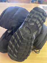 Load image into Gallery viewer, Shoe Size 8 The North Face Black Boots
