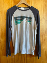 Load image into Gallery viewer, Size Medium Marmot Men's Long Sleeve Shirt
