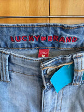 Load image into Gallery viewer, Size 4/27 Lucky Brand Light Blue Women's Jeans
