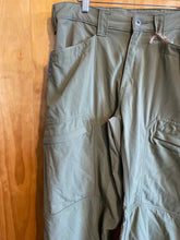 Load image into Gallery viewer, Size 34 Alaskan Hardgear Men's Pants
