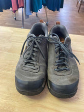 Load image into Gallery viewer, 10 Oboz Men's Hiking Shoes
