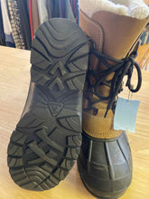Load image into Gallery viewer, 8 Kamik Men&#39;s Winter Boots
