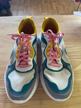 Load image into Gallery viewer, Women&#39;s Shoe Size 9.5 Cole Hann White Running Shoes
