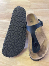 Load image into Gallery viewer, Shoe Size 39 Papillio Black Sandals
