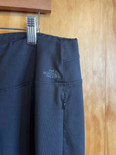 Load image into Gallery viewer, Size XL The North Face Black Women&#39;s Sweatpants
