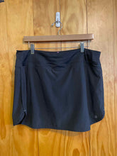 Load image into Gallery viewer, Size XL Free Fly Black Skort
