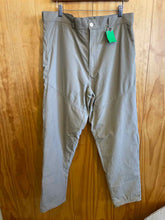 Load image into Gallery viewer, Size 38 Guide Series Men's Hiking Pants
