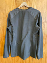 Load image into Gallery viewer, Size S REI Men's Long Sleeve Shirt
