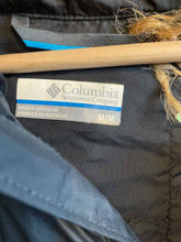 Load image into Gallery viewer, Size M Columbia Black Women's Hoodie
