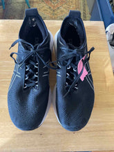 Load image into Gallery viewer, 10.5 Asics Men's Running Shoes

