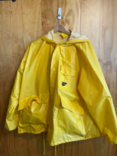 Load image into Gallery viewer, Size Large US Camper Men's Rain Suit
