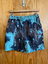 Load image into Gallery viewer, Size S The North Face Men's Shorts
