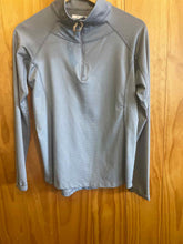 Load image into Gallery viewer, Size Medium Columbia Grey Women's Long Sleeve Shirt
