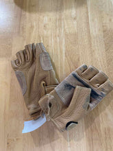 Load image into Gallery viewer, Metolious Gloves
