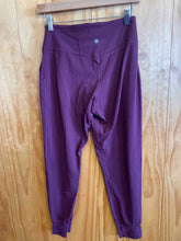 Load image into Gallery viewer, Size 6 Lululemon Maroon Joggers
