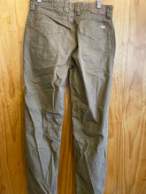 Load image into Gallery viewer, Size 32 Mountain Khakis Men's Pants
