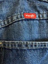 Load image into Gallery viewer, Size 32X32 Wrangler Men's Pants
