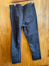 Load image into Gallery viewer, Size 34x34 Quince Men's Pants
