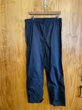 Load image into Gallery viewer, Size M LL Bean Men's Rain Pants
