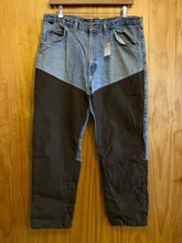 Load image into Gallery viewer, Size 38 Wrangler Men&#39;s Jeans
