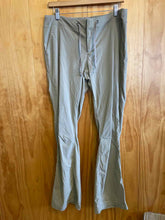 Load image into Gallery viewer, Size 12 Columbia Beige Women's Hiking Pants
