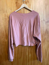 Load image into Gallery viewer, Size XL GymShark Pink Women&#39;s Long Sleeve Shirt
